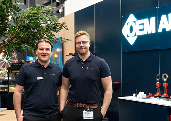 Noa och Felix på Elfack