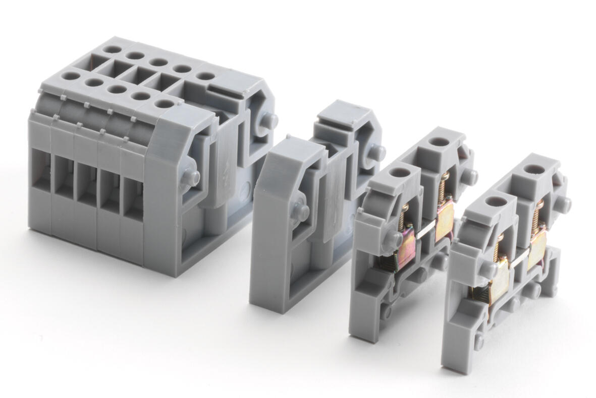 Bottenmonterad plint